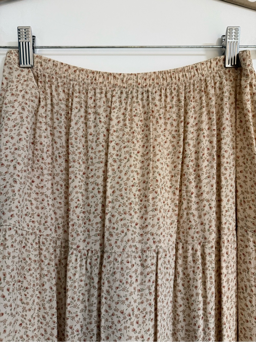 Brandy Melville Izzy Floral Maxi Skirt - Picture 5 of 7